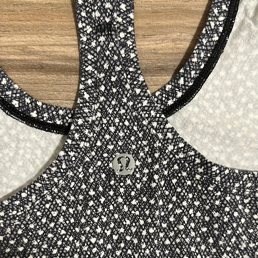 Lululemon Cool Racerback II Chakra Print Alpine White Black Tank Women’s 2